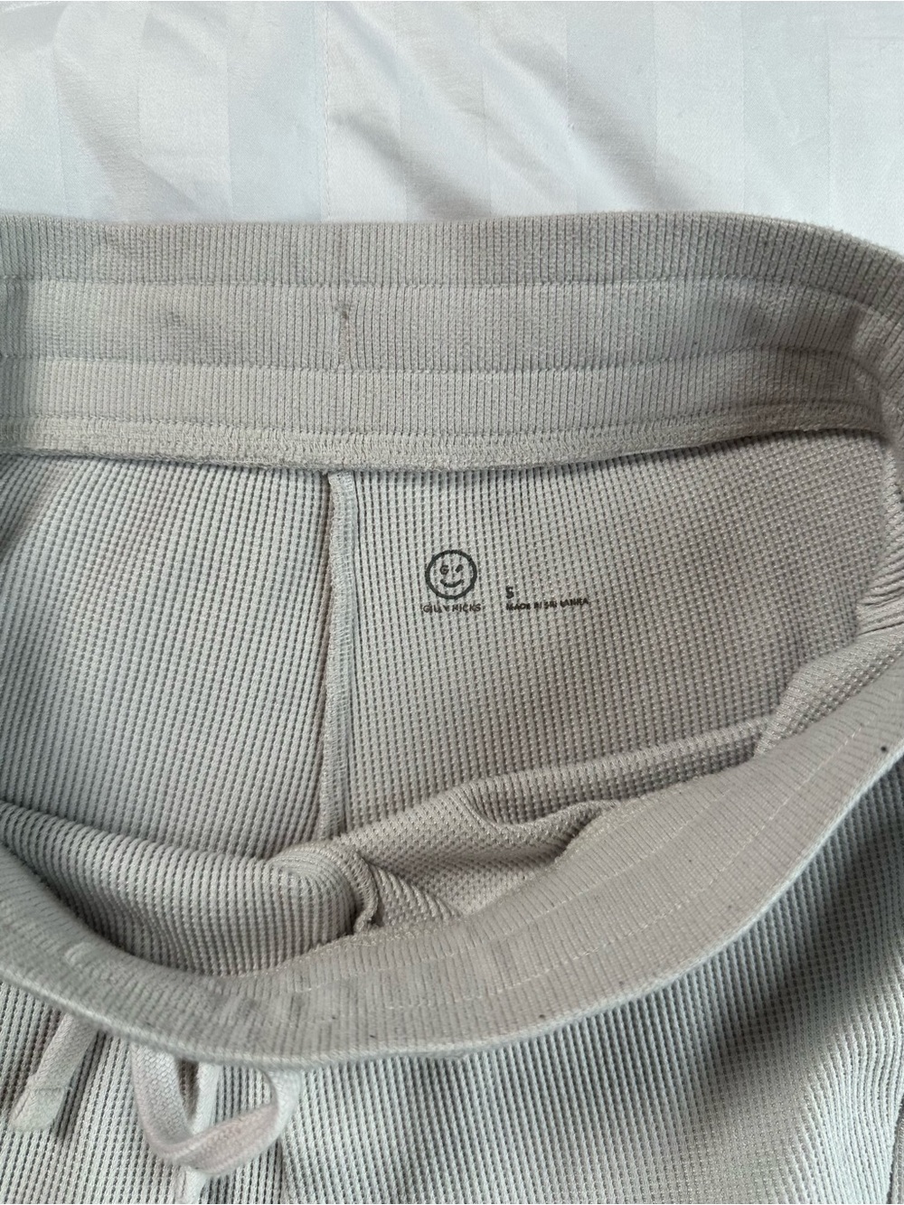 Hollister Gilly Hicks White Wide-Leg Drawstring Lounge Pants - Picture 3 of 3